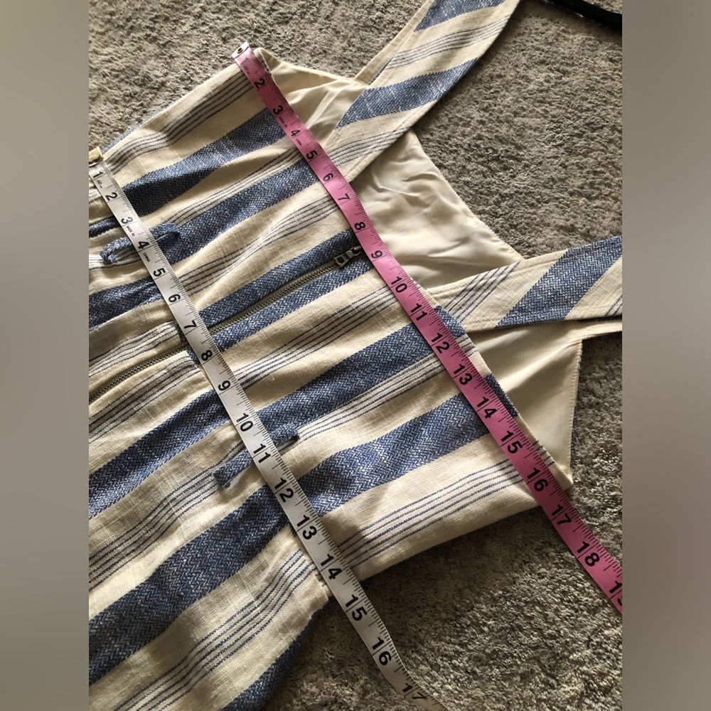 Alice + Olivia Marty Belted Striped Linen-Blend Jumpsuit - Picture 15 of 16